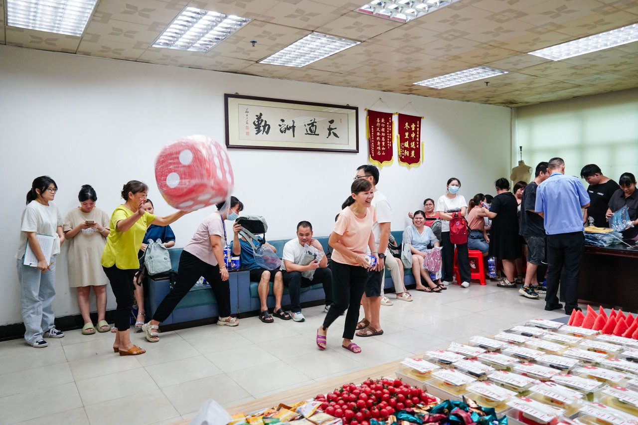 8月份員工生日會丨我們齊聚一堂，不負時光(圖13)